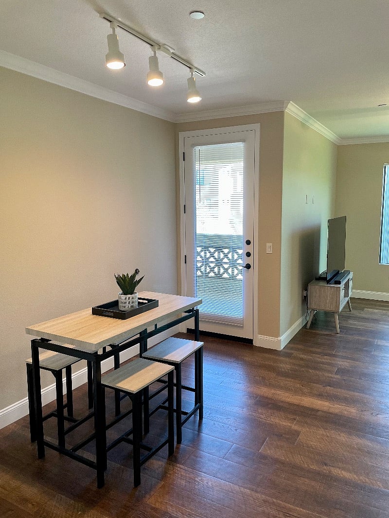 Furnished Finder property 455113_1 photo 3