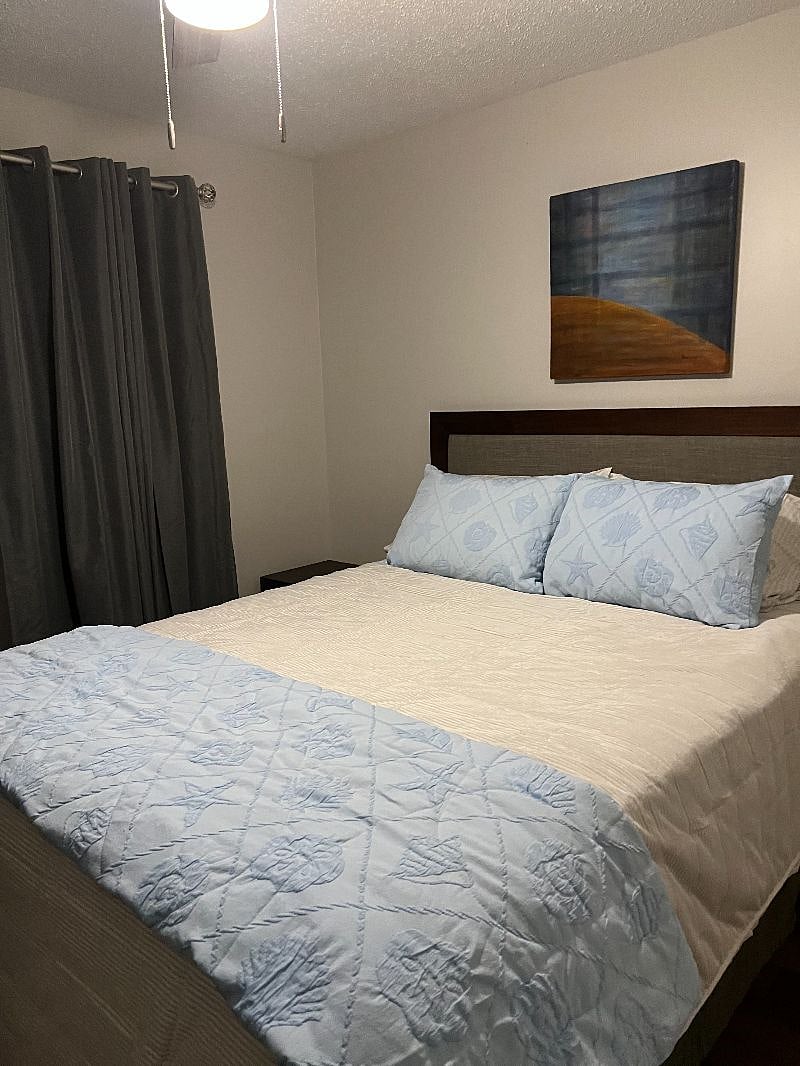 Comfortable Queen bed
