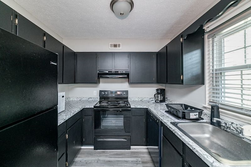 Furnished Finder property 455250_1 photo 6