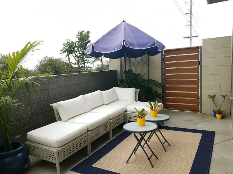 Front Patio (150 sq ft/ 14 m2)