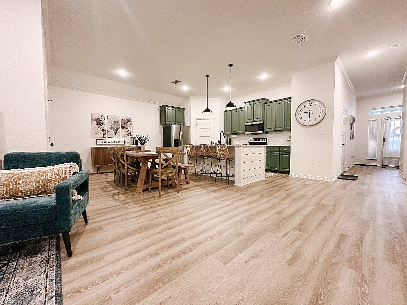Furnished Finder property 455322_1 photo 9