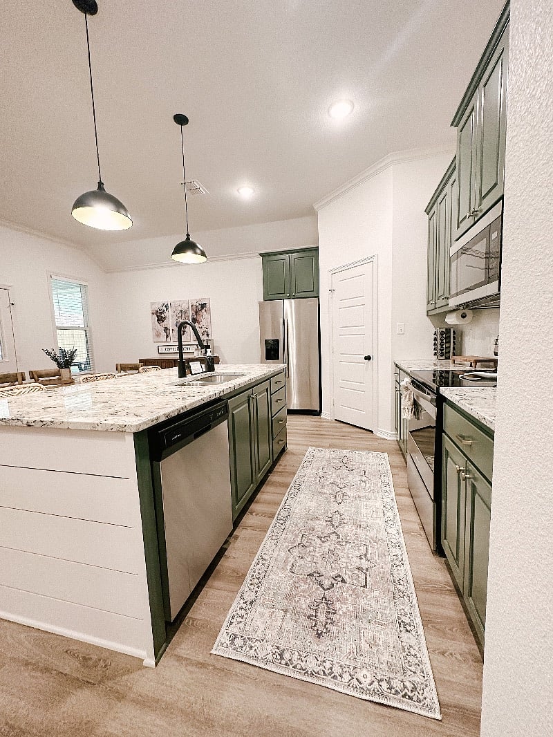 Furnished Finder property 455322_1 photo 17
