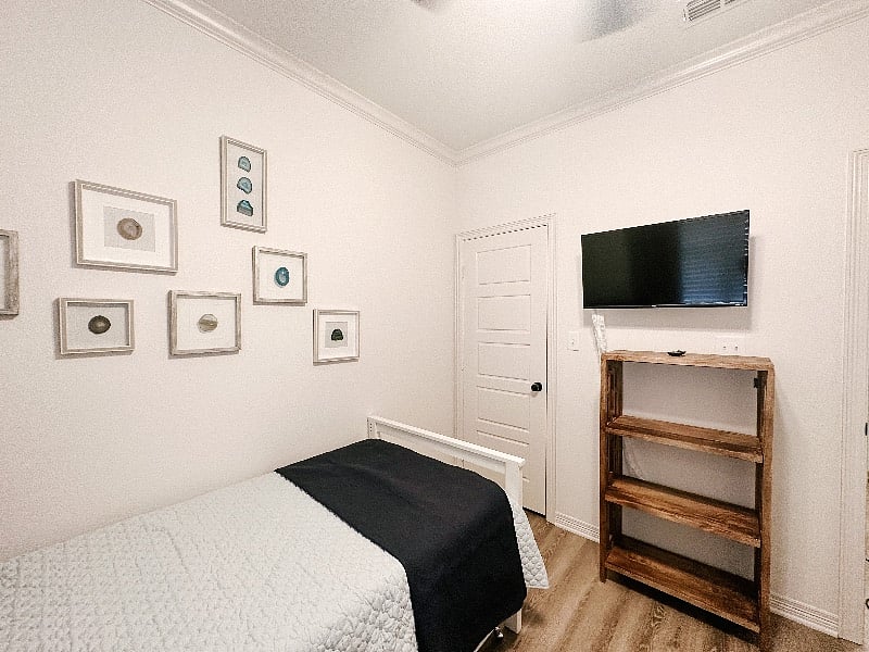 Furnished Finder property 455322_1 photo 31