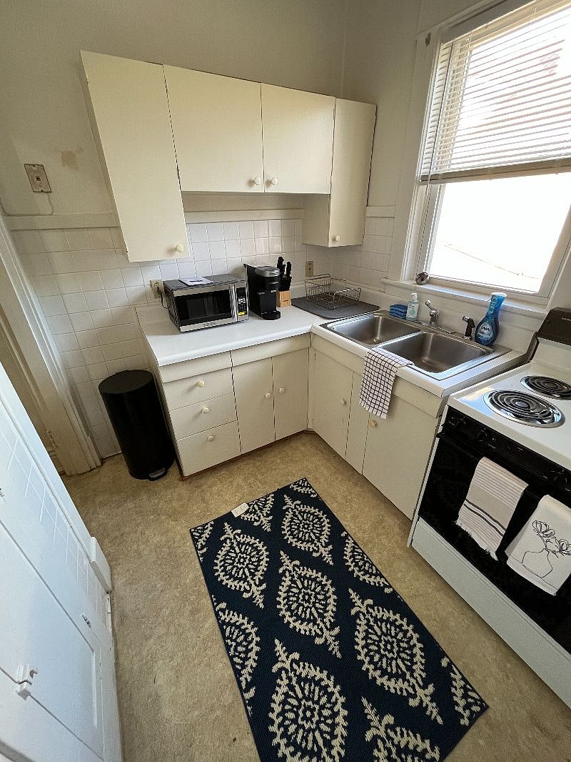 Furnished Finder property 455474_1 photo 17