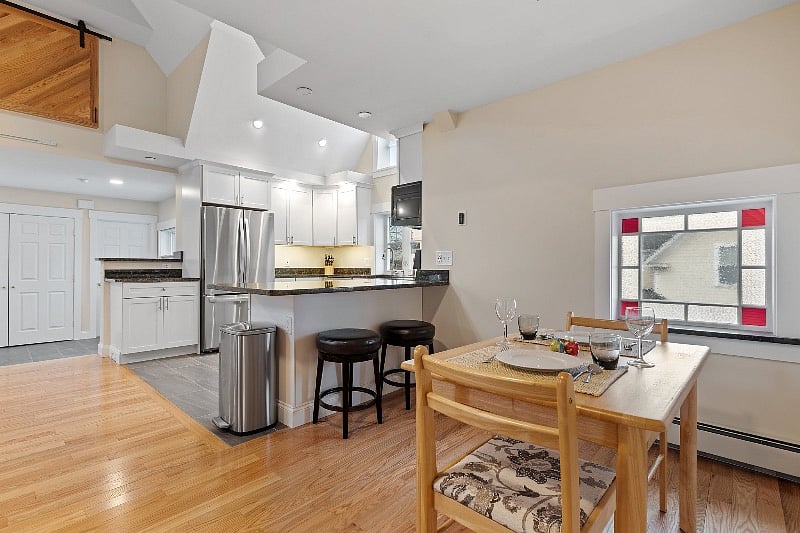 Furnished Finder property 455481_1 photo 4