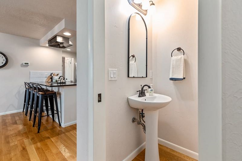 Furnished Finder property 455489_1 photo 9