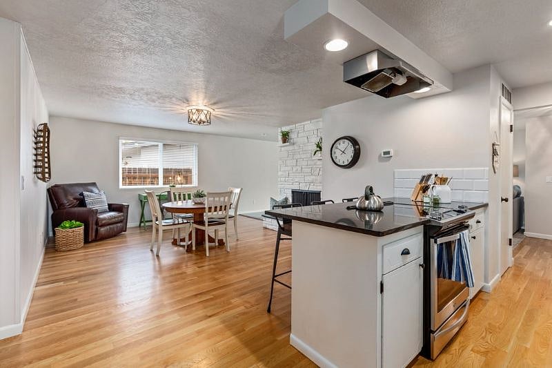 Furnished Finder property 455489_1 photo 6