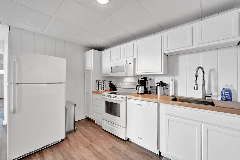 Furnished Finder property 455528_1 photo 12