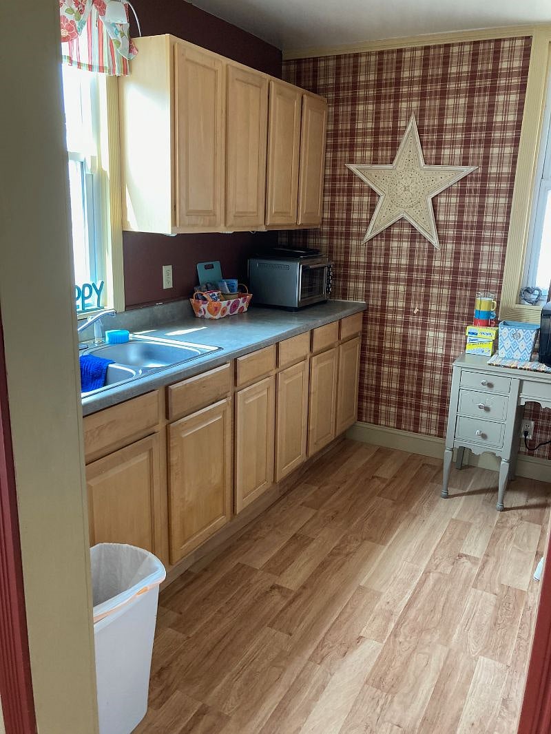 Furnished Finder property 455600_1 photo 3