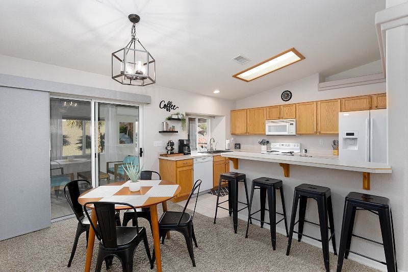 Furnished Finder property 455612_1 photo 4