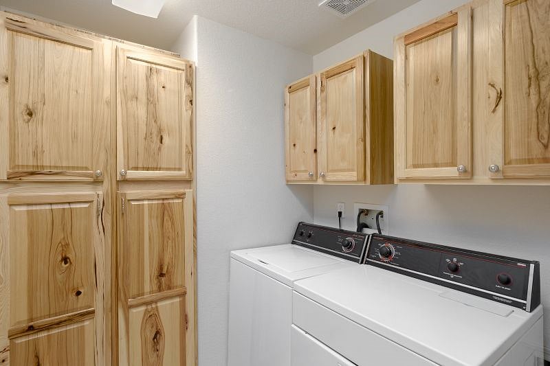 Furnished Finder property 455612_1 photo 10