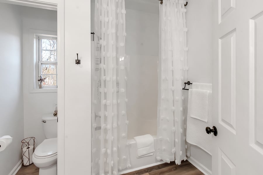 Leisure Lounge Private Bath