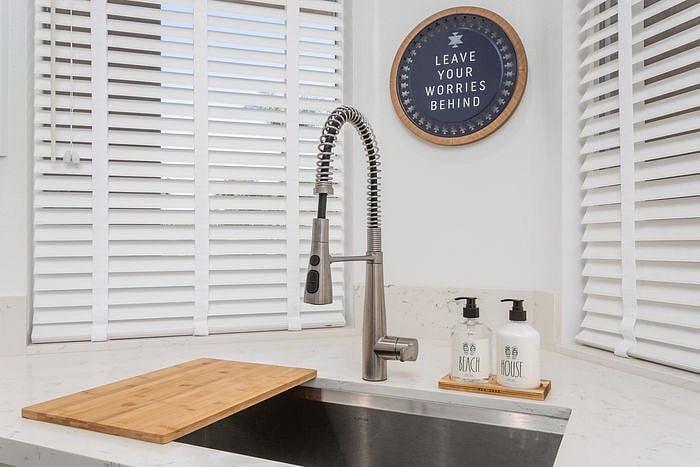 Stainless steel sink