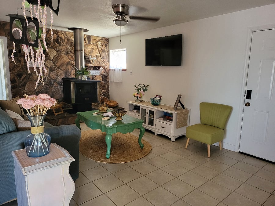 Furnished Finder property 455738_1 photo 3