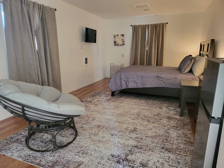 Furnished Finder property 455738_2 photo 2