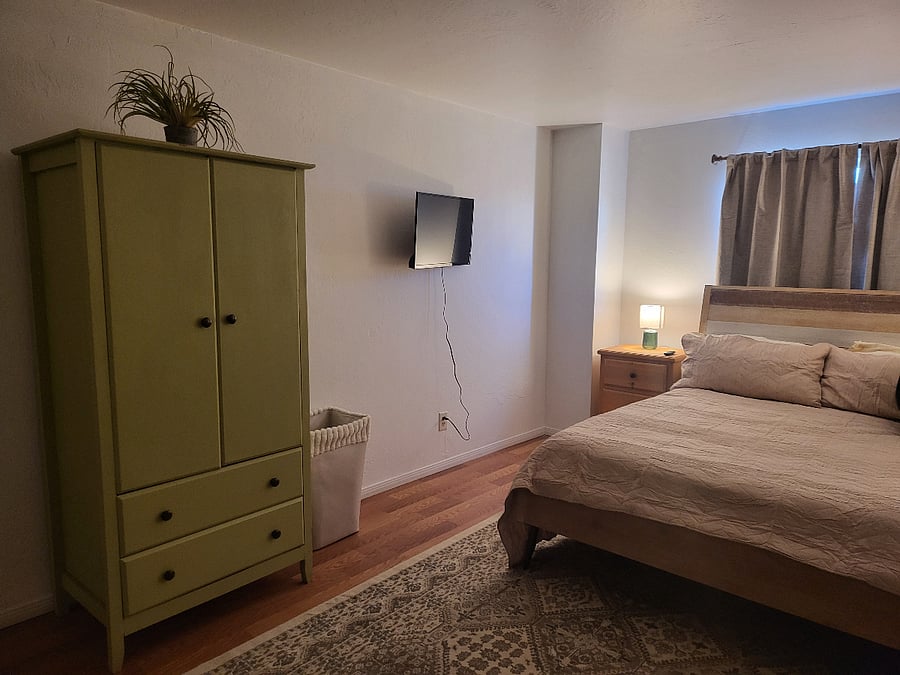 Furnished Finder property 455738_3 photo 3