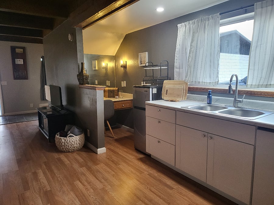Furnished Finder property 455738_4 photo 4