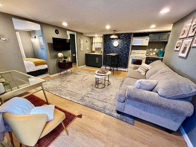 Furnished Finder property 455790_1 photo 2
