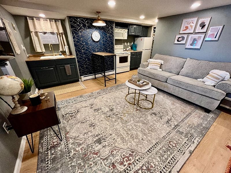 Furnished Finder property 455790_1 photo 1