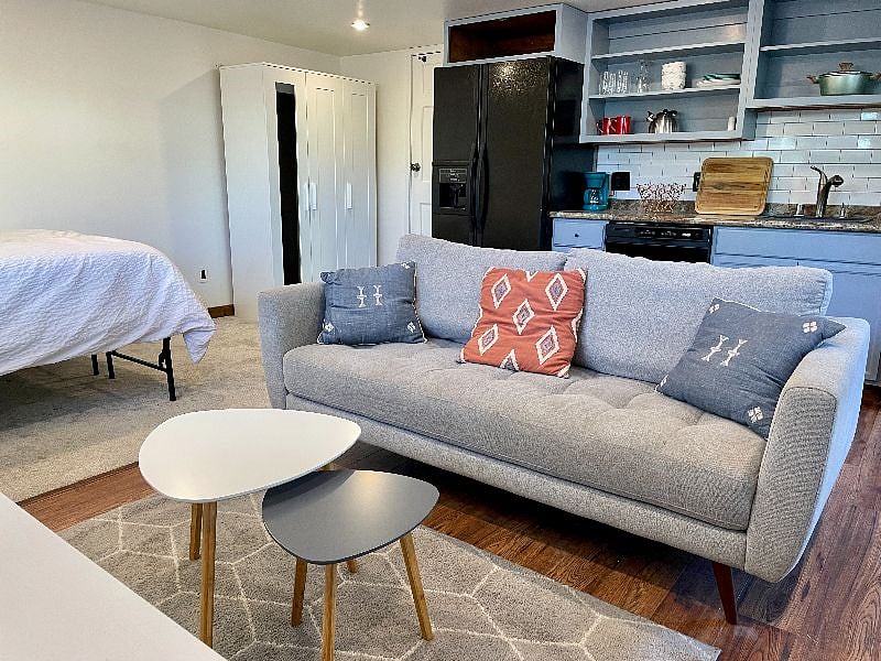 Furnished Finder property 455809_1 photo 3