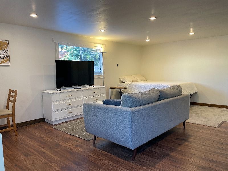 Furnished Finder property 455809_1 photo 10