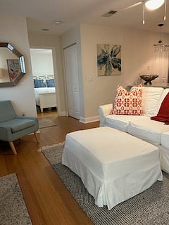 Furnished Finder property 455816_1 photo 3