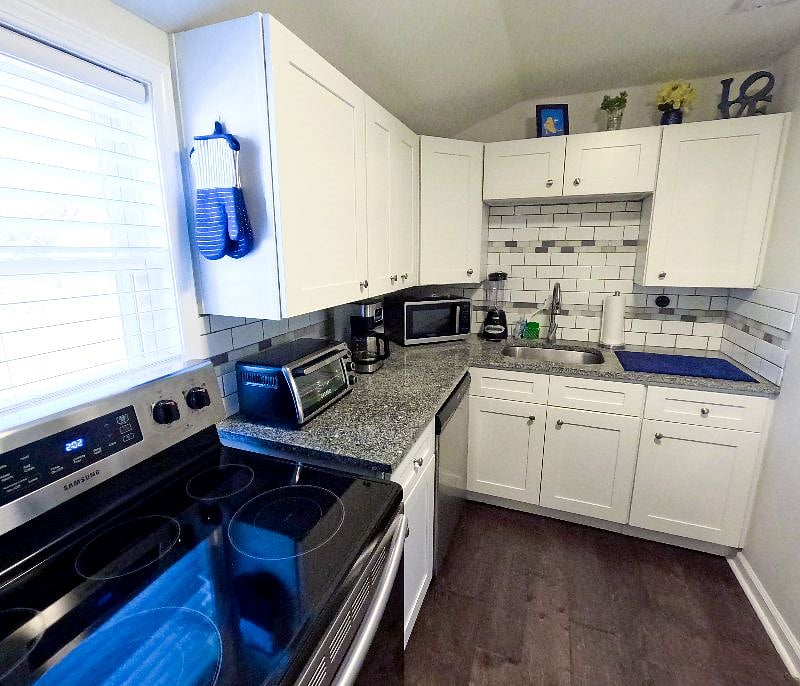Furnished Finder property 455824_1 photo 8