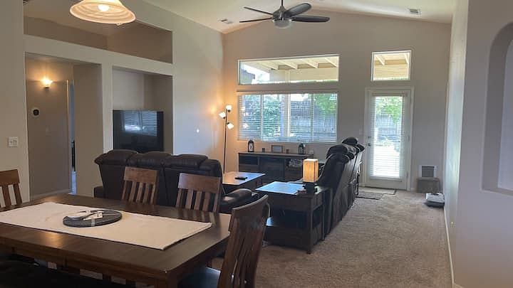 Furnished Finder property 455859_1 photo 4