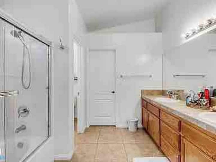 Furnished Finder property 455859_1 photo 7