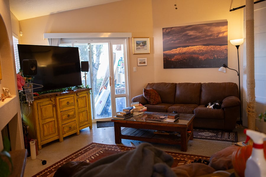 Den (common space)