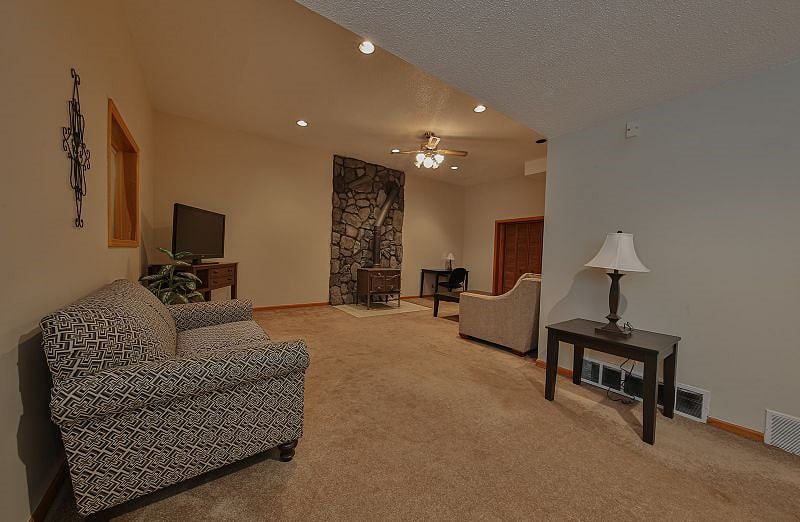 Furnished Finder property 456064_1 photo 1