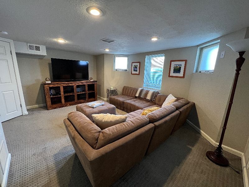 Furnished Finder property 456103_1 photo 4