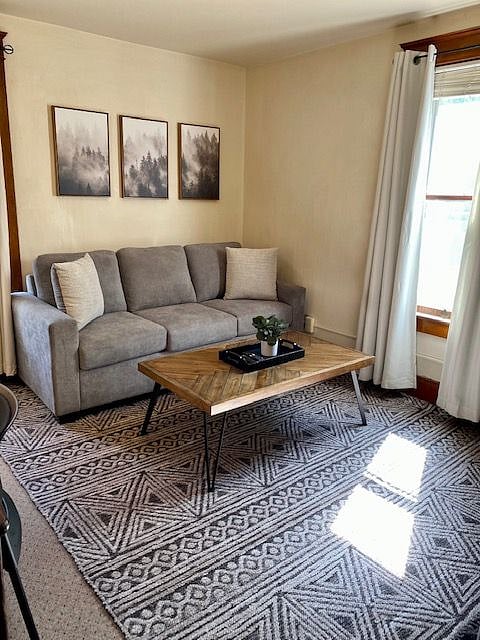 Furnished Finder property 456130_3 photo 7