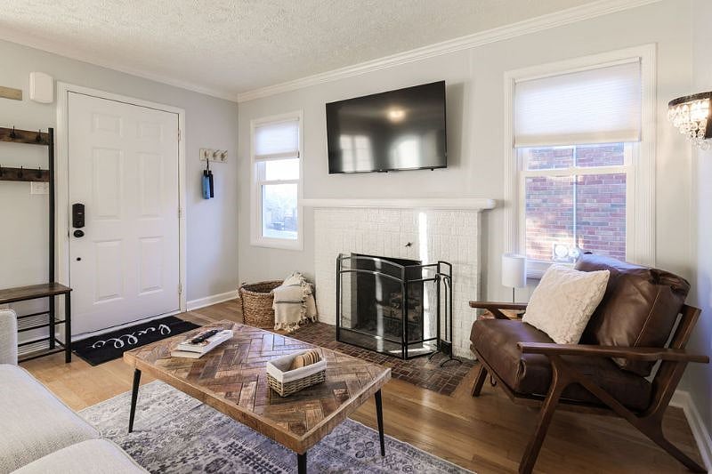 Furnished Finder property 456161_1 photo 6