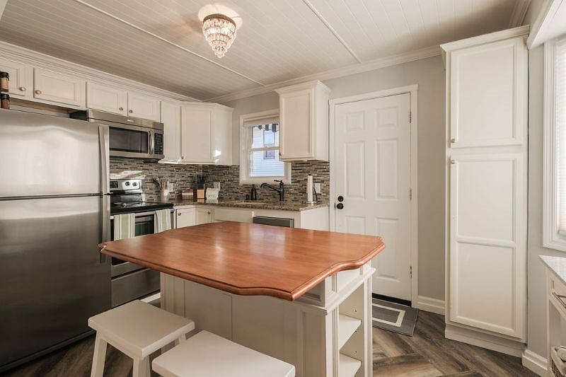 Furnished Finder property 456161_1 photo 18