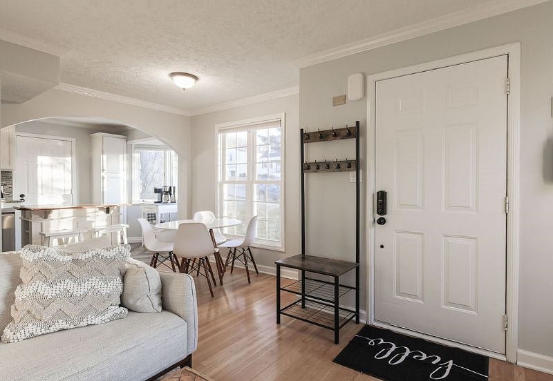 Furnished Finder property 456161_1 photo 20