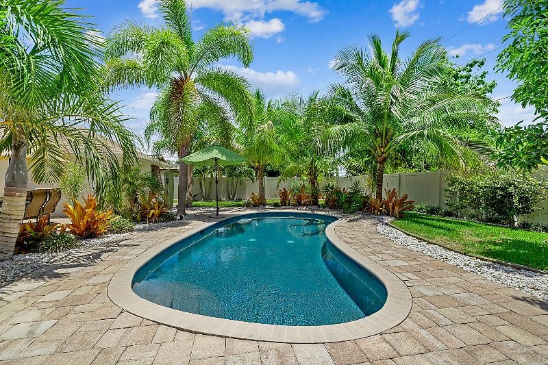 Furnished Finder property 456187_1 photo 1