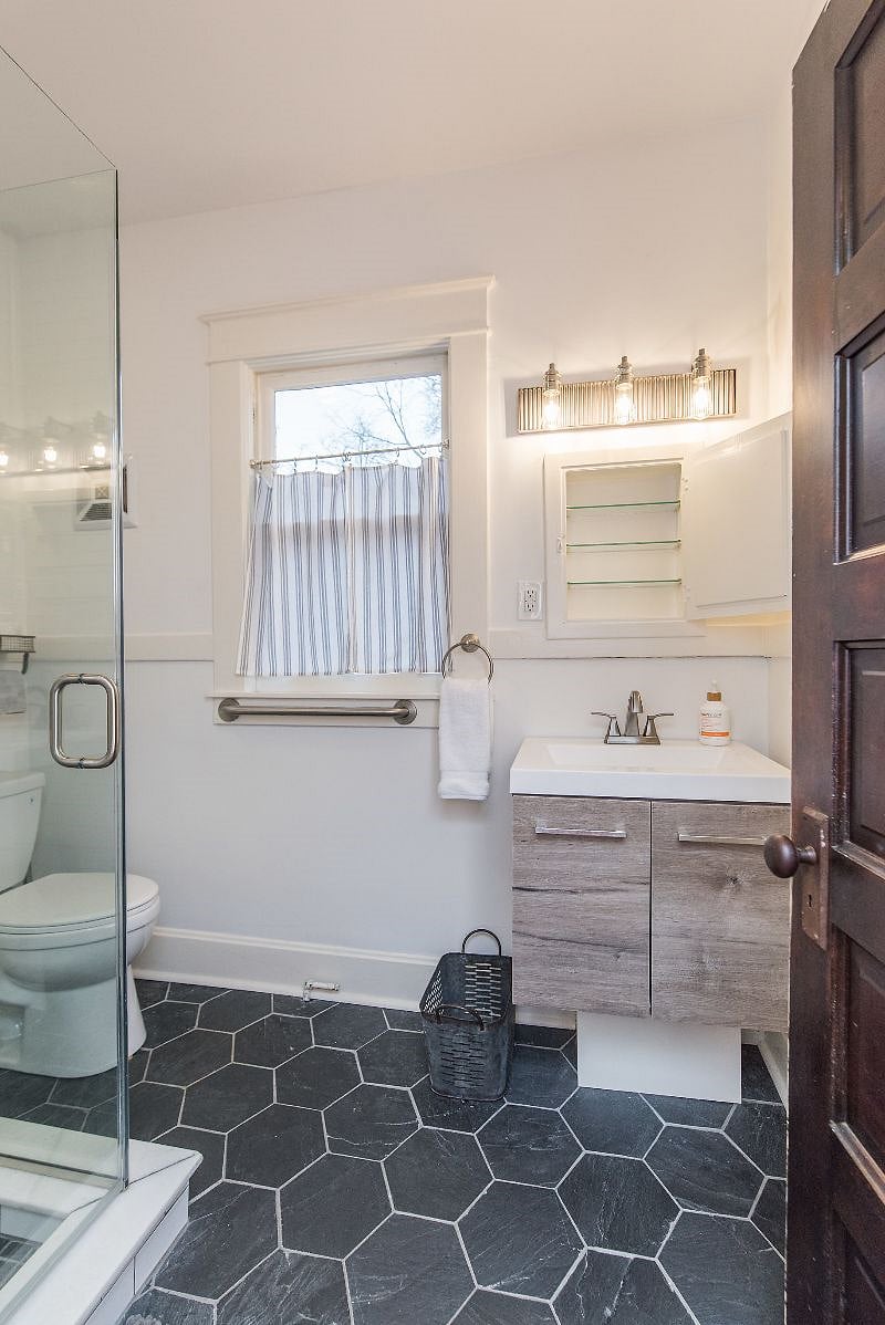 Furnished Finder property 456197_1 photo 8