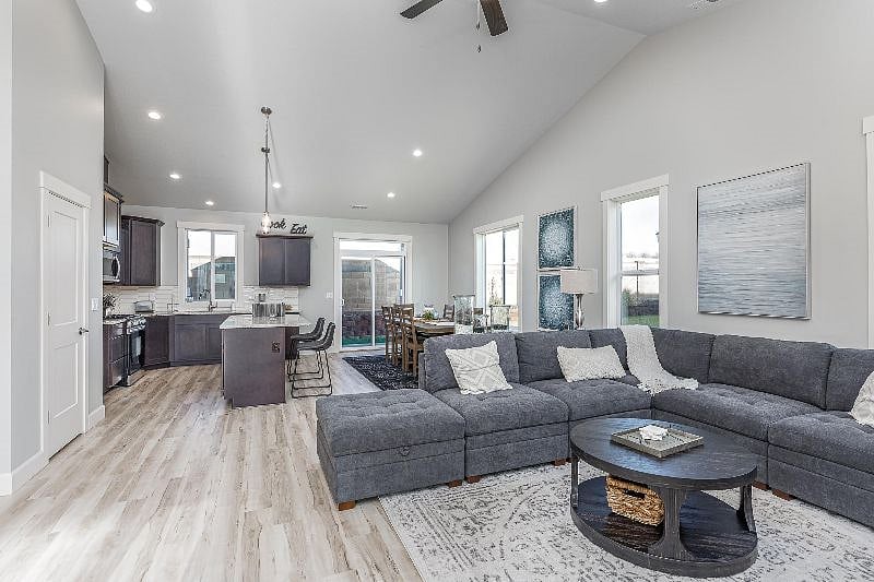 Furnished Finder property 456241_1 photo 12