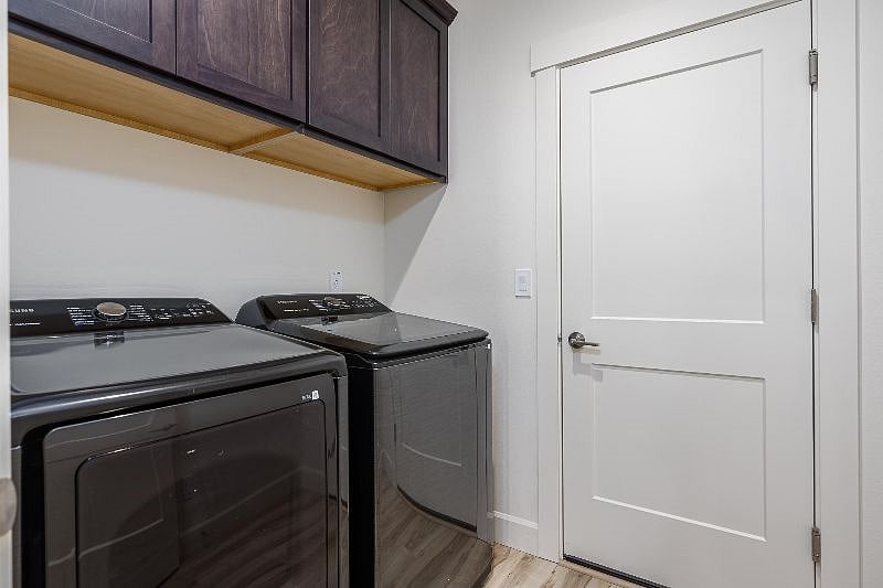 Furnished Finder property 456241_1 photo 18