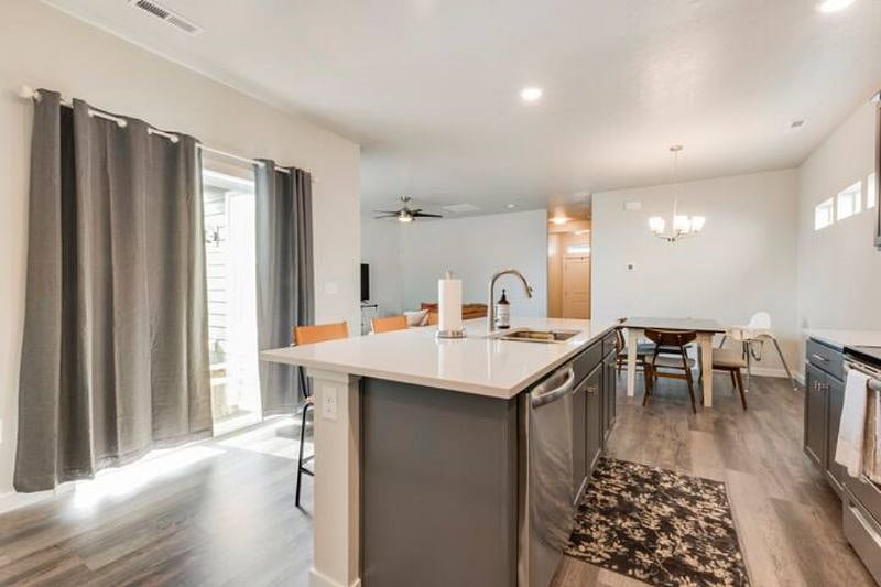 Furnished Finder property 456274_1 photo 7
