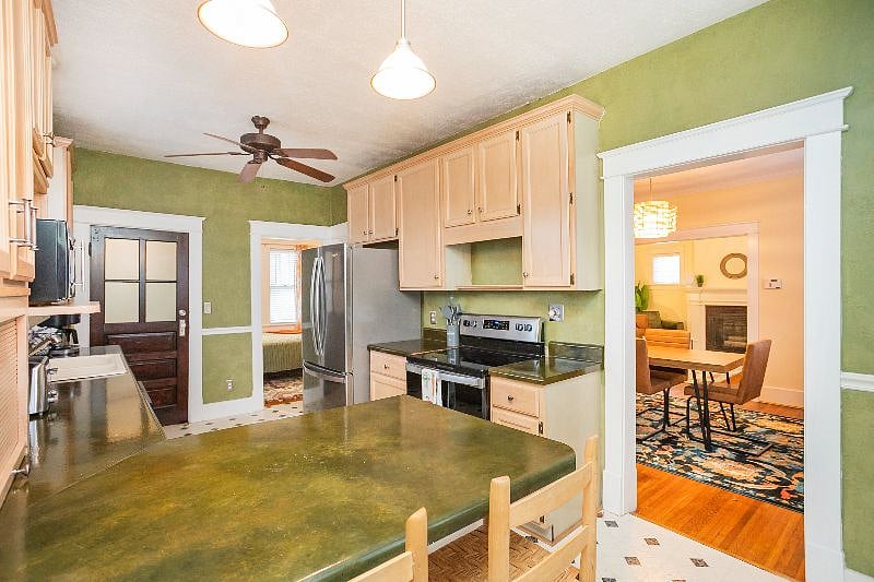 Furnished Finder property 456281_1 photo 14