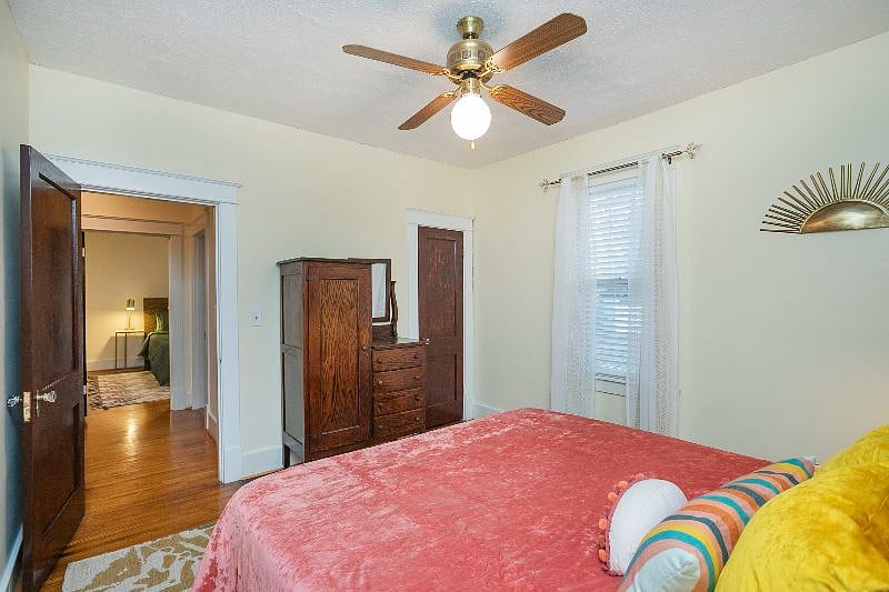 A King bed is in this bedroom.