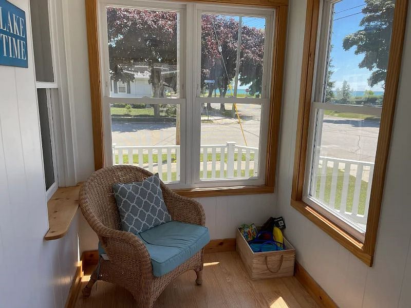 Front screened porch, a wonderful place to be. 