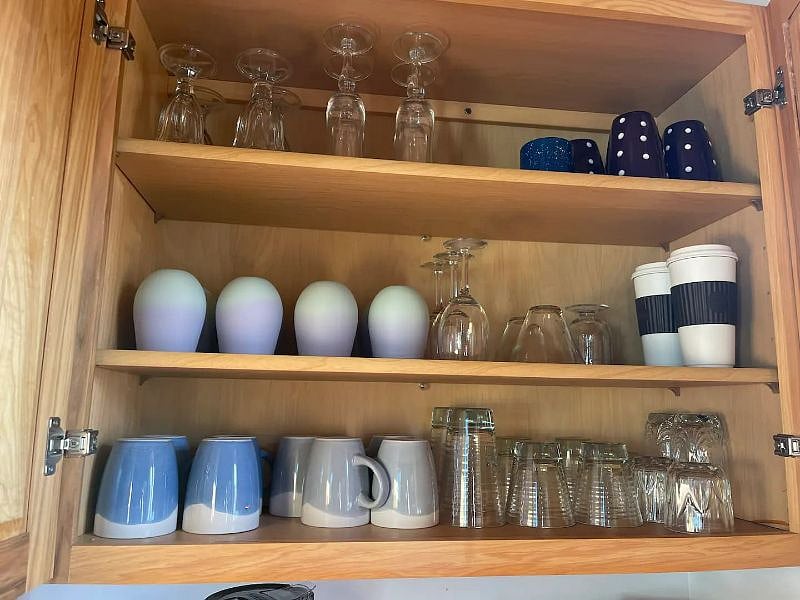 Fully equipped kitchen. 