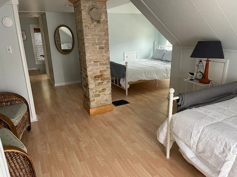 Open upstairs suites. Two beds and an trundle. 