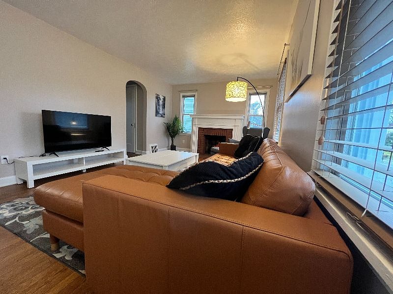 Furnished Finder property 456381_1 photo 25
