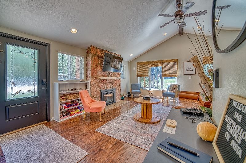 Furnished Finder property 456408_1 photo 3