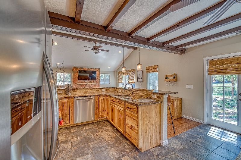 Furnished Finder property 456408_1 photo 9