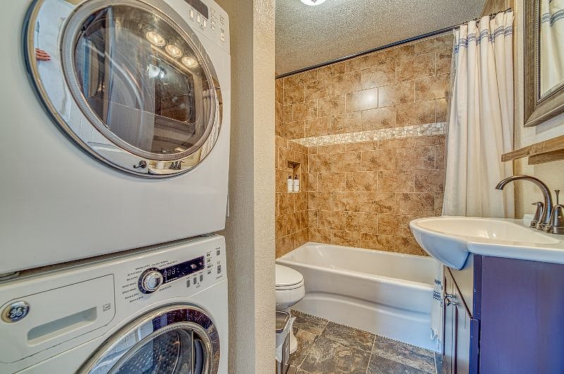 Furnished Finder property 456408_1 photo 15